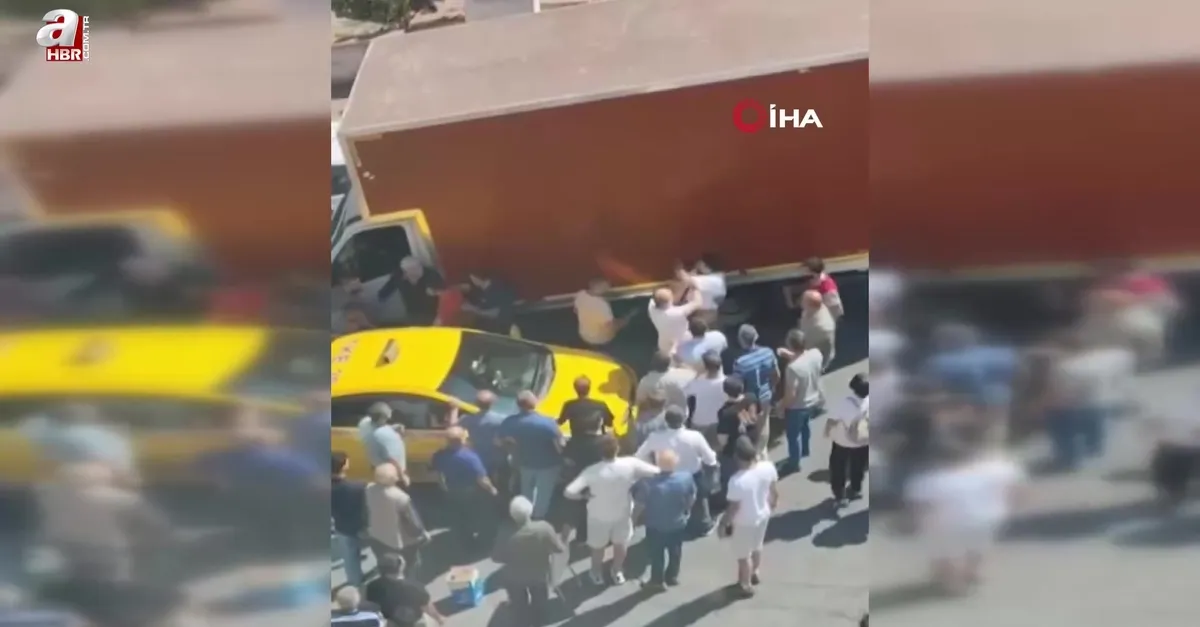 Maltepe'de yol verme kavgası kamerada