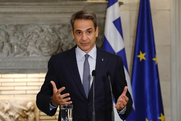 Yunanistan Başbakanı Miçotakis Türkiye'yi bu kez İngiliz basınına şikayet etti! Skandallarına bir yenisini daha ekledi - 2