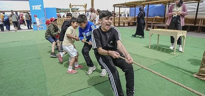 Ziyaretçi akınına uğradı! 7. Etnospor Kültür Festivali ata sporlarını dünyaya tanıttı