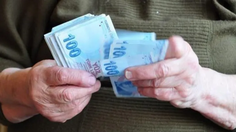 En düşük emekli maaşı ne kadar olacak? Düğmeye basılıyor! Yasal düzenleme yolda