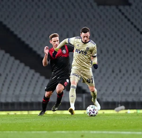 Ligin yeni lideri Fenerbahçe! Karagümrük 1-2 Fenerbahçe MAÇ SONUCU-ÖZET