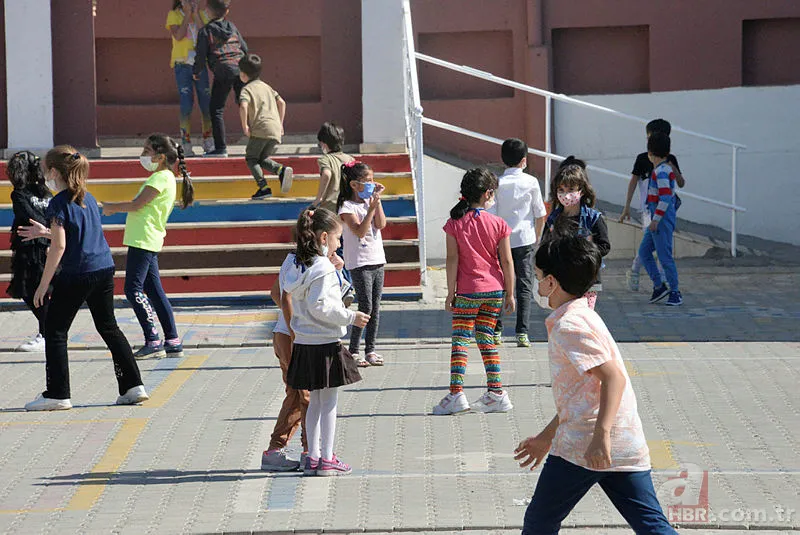 1. ve 2. dönem ara tatil, sömestr, karne günü ne zaman? Güncel 2021 - 2022 MEB takvim! 11