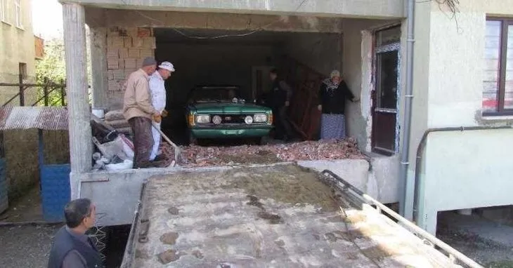 Duvarın arkasından Ford Taunus arabasını yıllar sonra çıkardı! İlk günkü gibi orijinal