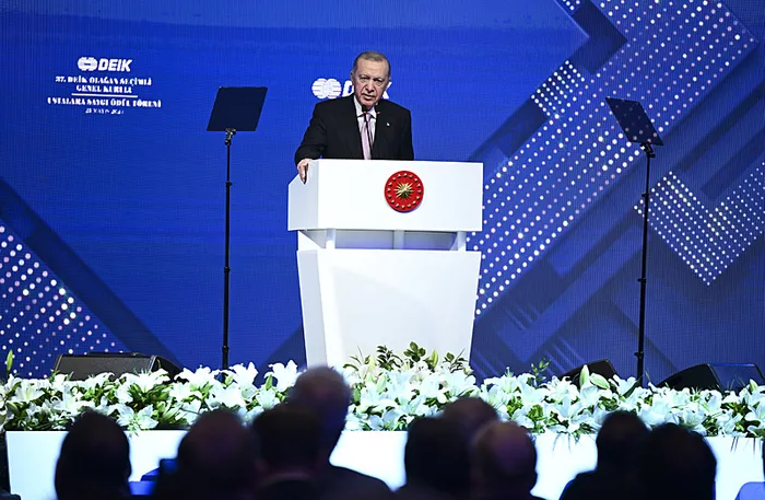 baskan-recep-tayyip-erdogandan-israile-baski-surecek-mesaji-ticareti-durdurma-konusunda-is-dunyasiyla-beraberi-1716646015911.jpg Başkan Recep Tayyip Erdoğan'dan 'İsrail'e baskı sürecek' mesajı: Ticareti durdurma konusunda iş dünyasıyla beraberiz - 7