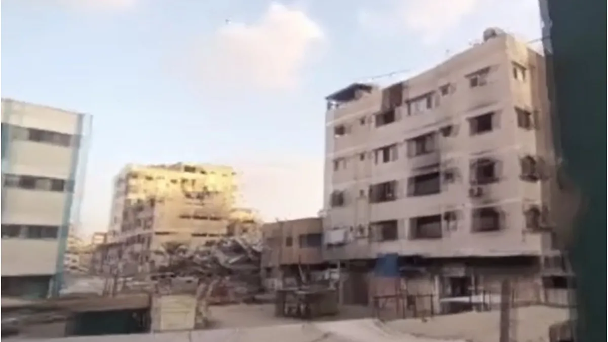 İsrail'in bir binaya yaptığı saldırı görüntülendi! Filistinli fotoğrafçının son anda kurtulduğu anlar ortaya çıktı