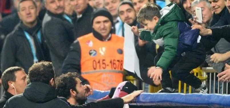 Selçuk'tan maç sonu alkış alan hareket