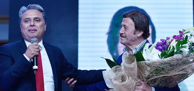 Selami Şahin’i çiçekle kutladı