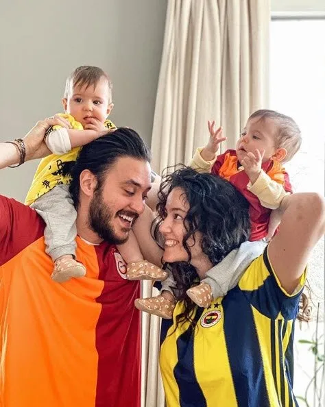 bir zamanlar cukurova nin ali rahmet fekeli si kerem alisik in oglu sadri alisik ile benzerligi