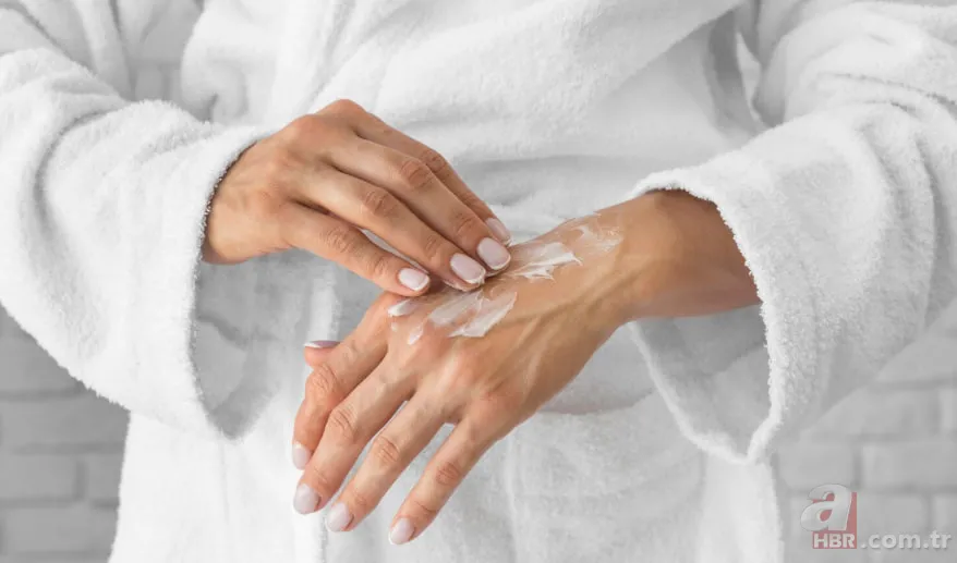 Soğuk hava cildi kurutuyor: İşte çatlayan elleri onaran 4 etkili bakım yöntemi 3