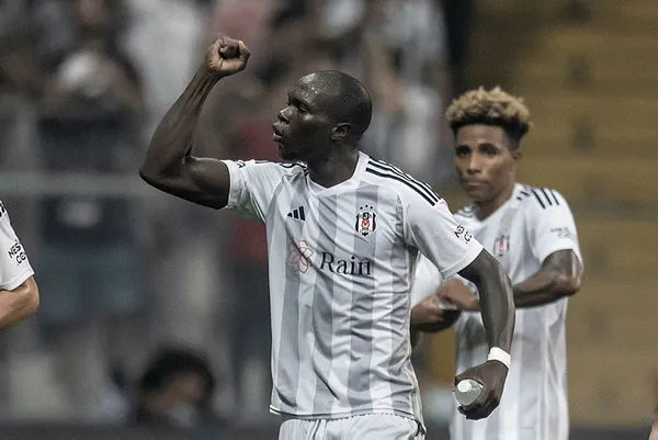 aboubakar-varsa-sorun-yok-besiktas-1-0-dinamo-kiev-mac-sonucu-1693512025595.jpg Aboubakar varsa sorun yok! Beşiktaş 1-0 Dinamo Kiev (MAÇ SONUCU) - 4