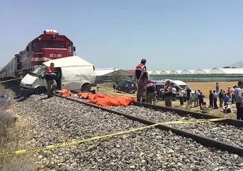 Elazığ'daki tren kazası: 2 makinist gözaltına alındı