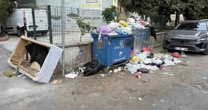 Seyhan’da çöp birikintileri oluştu