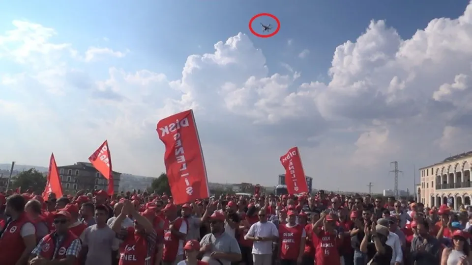 CHP'li Tekirdağ Belediyesi zam isteyen işçileri drone ile fişledi!