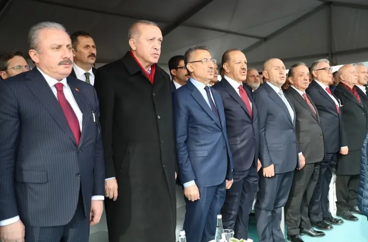 Başkan Erdoğan kurdeleyi kesip otomobille yolu test etti! Kuzey Marmara Otoyolu Kınalı-Odayeri Kesimi açıldı...