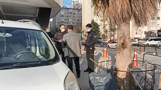 Metrobüste taciz şoku | Yolcular fark edip polise teslim etti! Telefondaki görüntüler şoke etti - 6