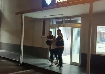 Eve ateş açan şahıs yakalandı