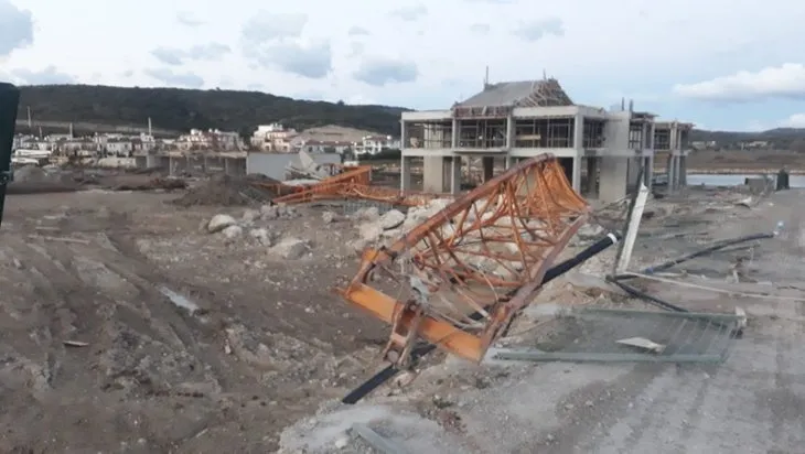 Son dakika: İzmir'de görülmemiş felaket! Hortum araçları 10 metre havaya kaldırıp binaların üzerinden savurdu