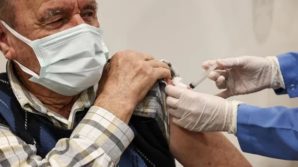 Son dakika: Türkiye’de yapılan koronavirüs aşısı sayısı açıklandı