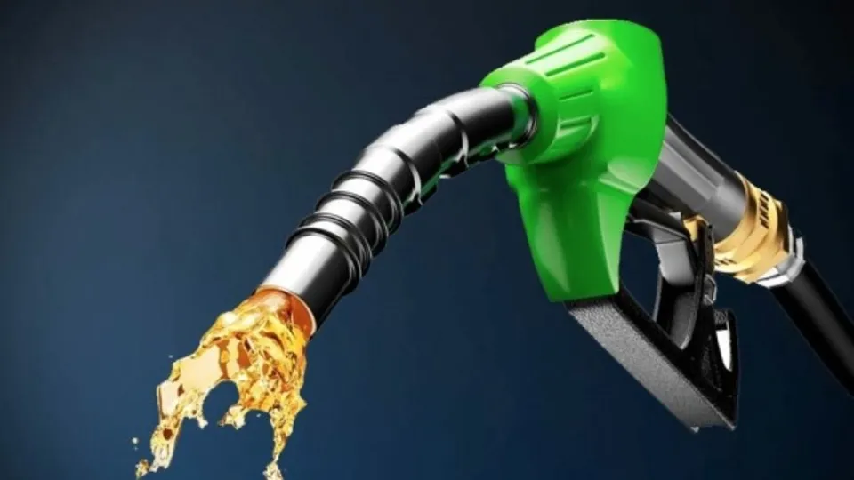 BENZİN FİYATLARI DEĞİŞİYOR! Benzine indirim geldi mi, ne zaman gelecek? İstanbul, Ankara, İzmir...2022 GÜNCEL AKARYAKIT FİYATLARI