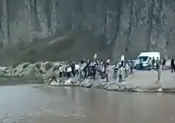 Ağrı’da koyunu kurtarmaya çalışırken gölete düşen çocuk hayatını kaybetti