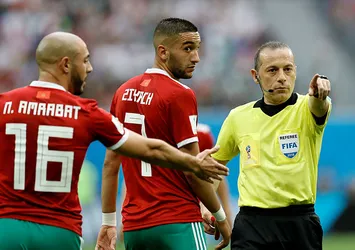 Cüneyt Çakır, Rusya-Mısır maçında 4. hakem