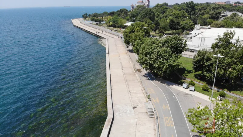 Bayram tatilini fırsat bilen İstanbullular Şile'ye akın etti! Caddebostan Sahil ve plajı boş kaldı 7