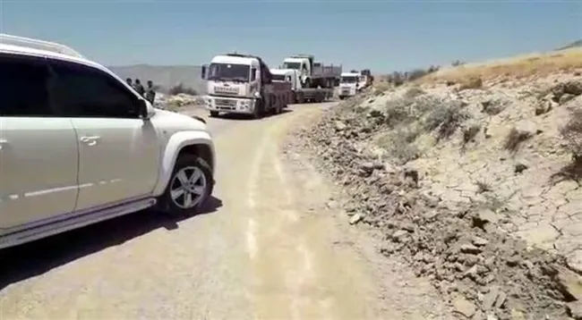 Ilısu Baraj kapaklarının açılmasıyla araçlar mahsur kaldı - 1