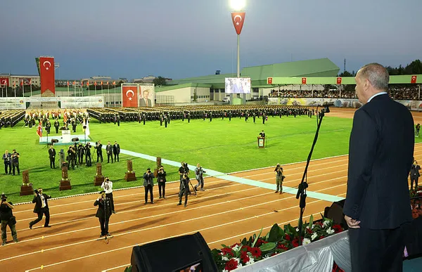 Başkan Erdoğan: Türkiye terör belasından kurtulacak! Ya teslim olacaklar ya da demir yumrukla yüzleşecekler