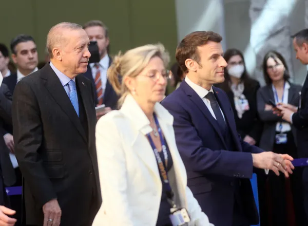 Son dakika: Başkan Erdoğan yurda döndü! Brüksel dönüşü Başkan Erdoğan basın mensuplarının sorularını yanıtladı