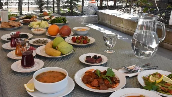 Ramazan ayı için iftar ve sahur uyarısı! Sofralarda lüks ve israftan kaçınılmalı - 1
