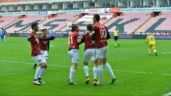TFF 1. Lig ekibi Eksişehirspor 9 gollü karşılaşma sonrası küme düştü - 1