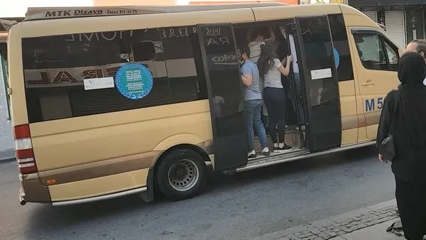 tika-basa-yolcu-alan-minibusculerin-yeni-oyunu-boyle-haberlesiyorlar-1595416043030.jpg Tıka basa yolcu alan minibüsçülerin yeni oyunu! Böyle haberleşiyorlar... - 1