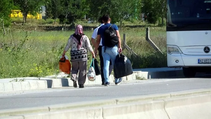 Koronavirüsü fırsat bilen korsan taşımacılar boş durmuyor! Bin liraya yolcu taşıyorlar - 3