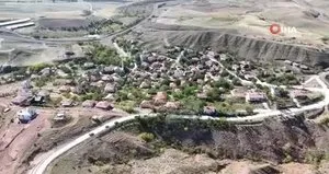 Asfaltlanan yol köylünün yüzünü güldürdü