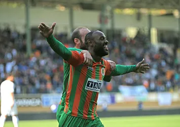 Fenerbahçe, Vagner Love'u istiyor