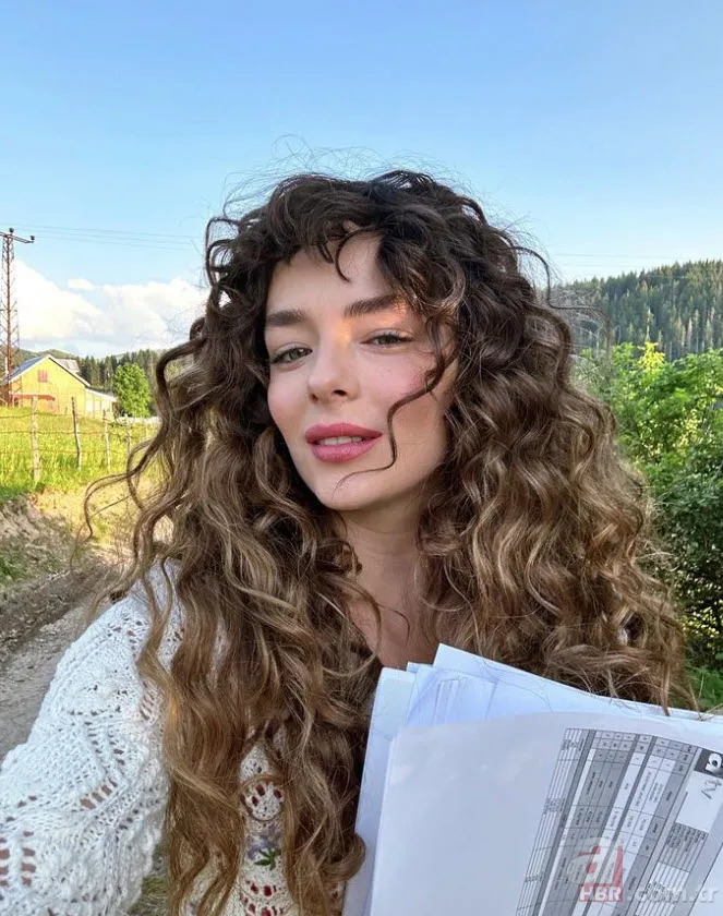 Vermem Seni Ellere’nin Zeliş’i Buse Meral aşkı meslektaşında buldu! Sevgilisi bakın kim çıktı 3