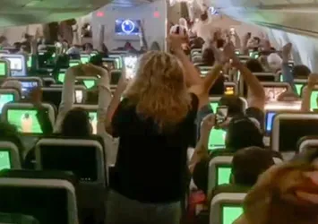 Arjantinliler THY uçağında 30 bin fitte şampiyonluk kutladı