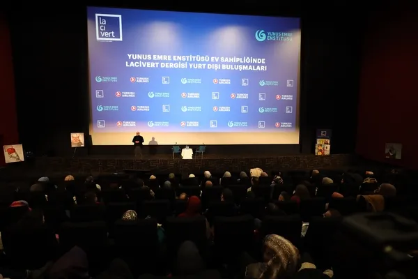 Yunus Emre Enstitüsü ve Lacivert Dergi büyük ilgi gören yurt dışı etkinliklerine devam ediyor - 5