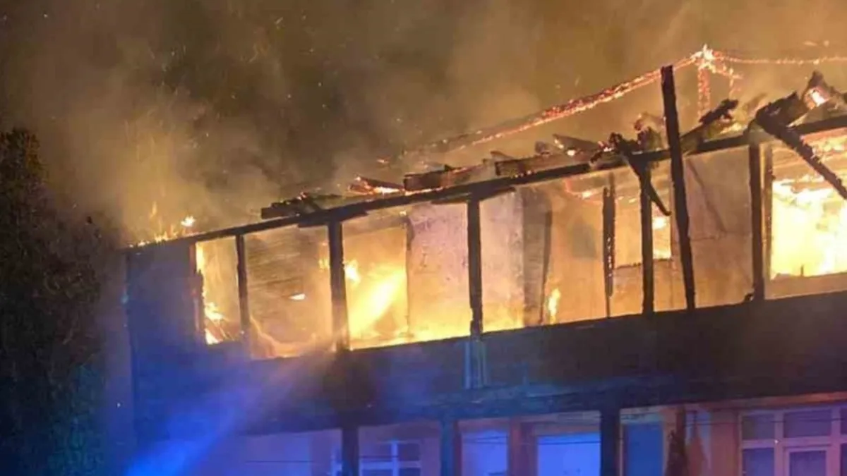 Kastamonu'da alevlere teslim olan ev küle döndü