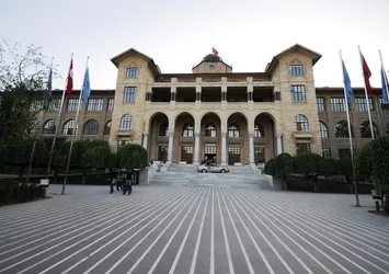Saltan FETÖ'nün para kuryesi çıktı