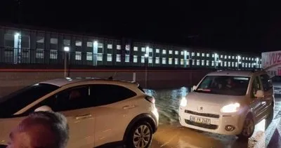 Afyonkarahisar - Ankara karayolu sel nedeniyle ulaşıma kapandı! 15 kilometrelik araç kuyruğu