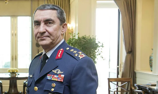 hasan-kucukakyuz-kimdir-kac-yasinda-hava-kuvvetleri-komutani-orgeneral-hasan-kucukakyuzun-gorev-suresi-uzatild-1659604601147.jpg Hasan Küçükakyüz kimdir, kaç yaşında? Hava Kuvvetleri Komutanı Orgeneral Hasan Küçükakyüz'ün görev süresi uzatıldı mı? - 1