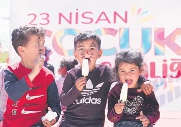 Adıyaman'da depremzede çocuklara moral oldular! Güzellik kraliçelerinden 23 Nisan şenliği