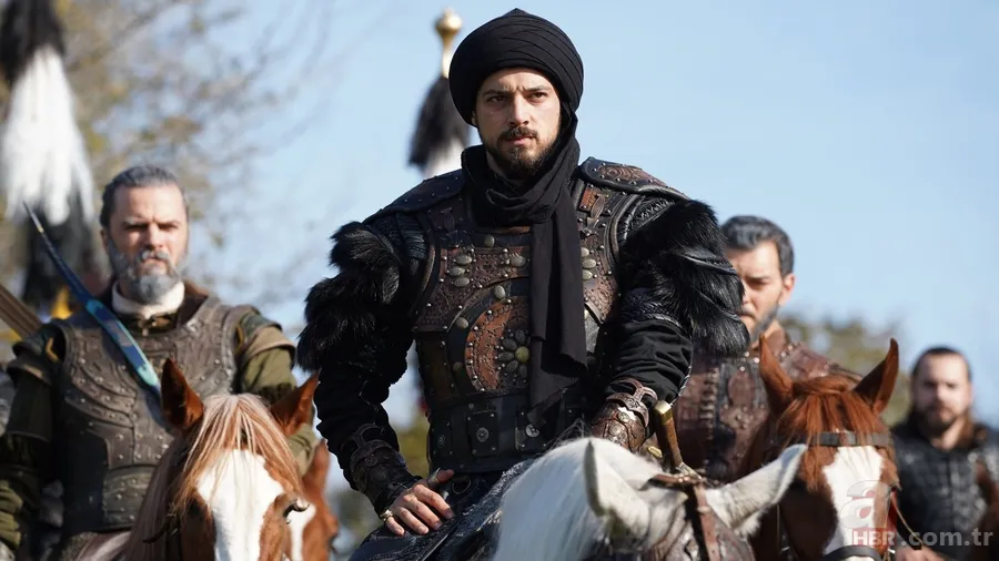 Kuruluş Orhan'ın başrolü Mert Yazıcıoğlu annesinin birebir kopyası çıktı! 3