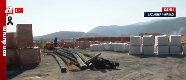 devlet-tum-gucuyle-deprem-bolgesinde-nurdaginda-afetzedeler-icin-barinma-alanlari-yapiliyor-1676723643925.jpg Devlet tüm gücüyle deprem bölgesinde! Nurdağı’nda afetzedeler için barınma alanları yapılıyor - 7