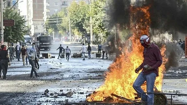 Bakan Akar'dan terörle arasına mesafe koymayan muhalefete gönderme: Milletimiz prim vermez - 3