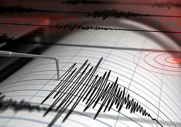 Ege Denizi'nde üç ayrı deprem