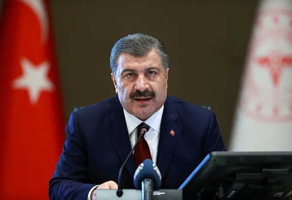 Bakan Koca sağlık çalışanının yürek yakan o görüntülerini yayınlayıp uyardı! - 1