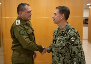 Katil İsrail ve ABD arasında kritik temas: CENTCOM Komutanı Cooper, İsrail Genelkurmay Başkanı Zamir ile bir araya geldi