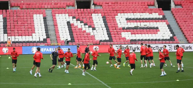 turkiye-galler-milli-mac-ne-zaman-saat-kacta-hangi-kanalda-euro-2024-d-grubu-turkiye-galler-muhtemel-11ler-1687173695847.jpg Türkiye-Galler milli maç ne zaman, saat kaçta, hangi kanalda? EURO 2024 D GRUBU Türkiye-Galler muhtemel 11'Ler! - 2